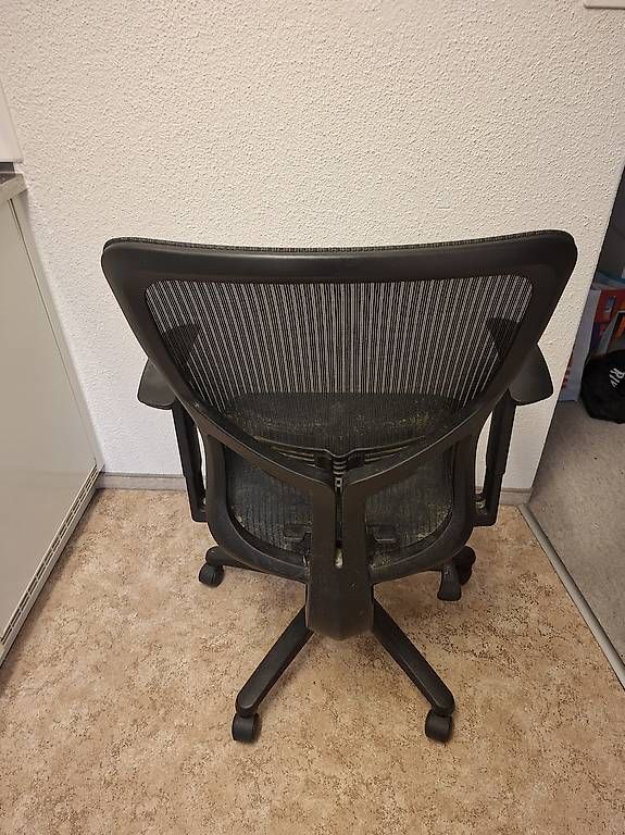 Stühle: Arm chair with back support – Gebraucht aus Zürich von run_zc5s