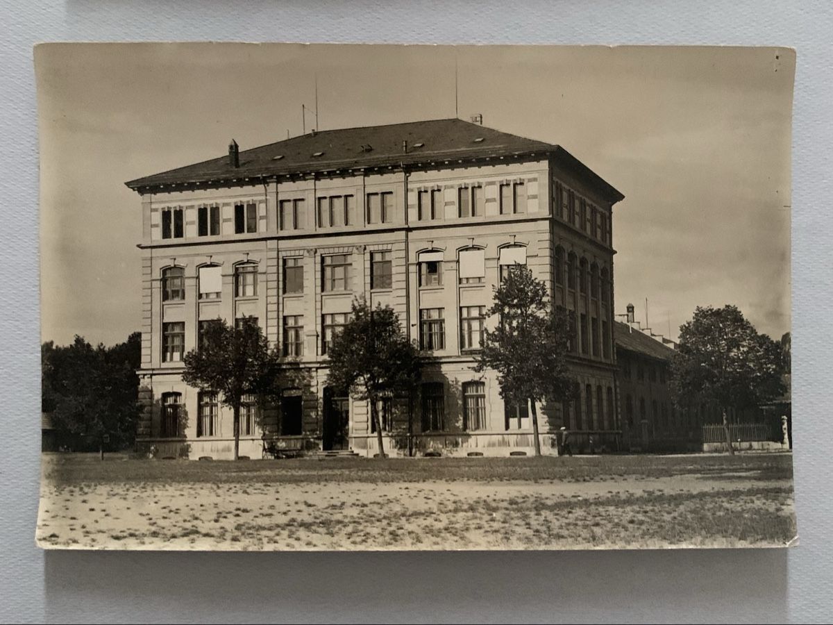 Cartoline postali: Ansichtskarte/Photo - Boulevard de Pérolles/Chemin du Musée – Usato da Düdingen venduto da polytropon_5 2