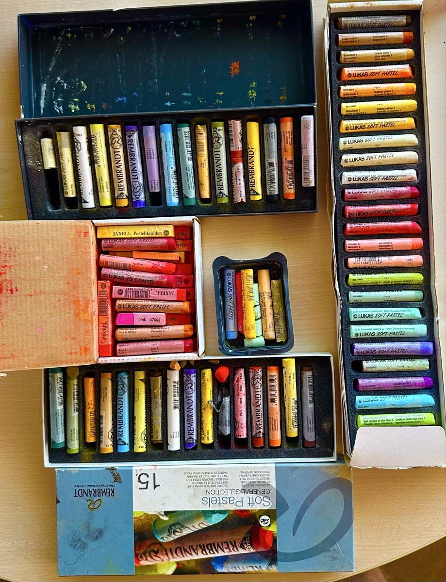 Stylos & Marker: 80 Pastellkreiden – D'occasion à zollikon par mme_kwf2