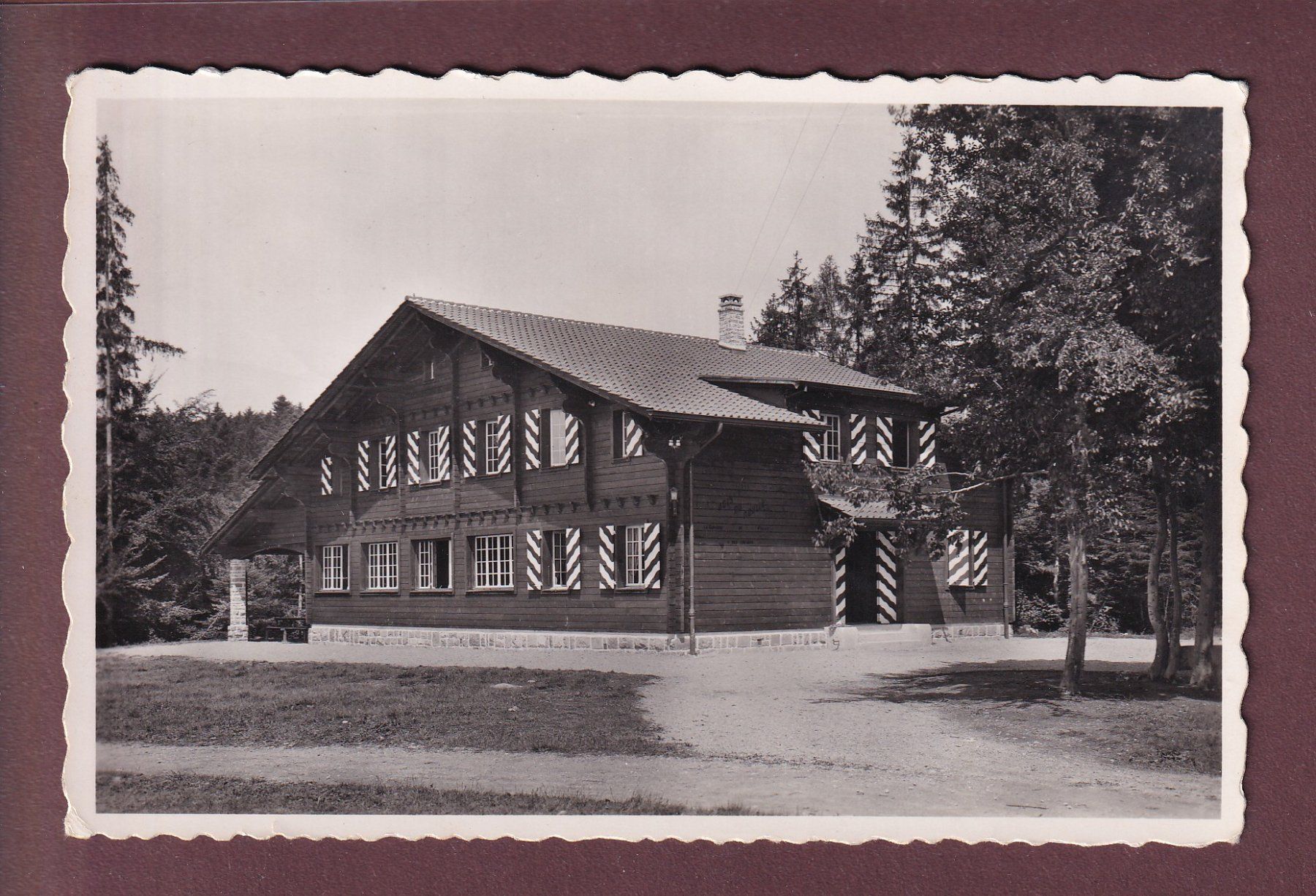 Cartes postales: PULLY - Chalet du Bois du Moulin - 1953 – D'occasion à Pully par nicecards