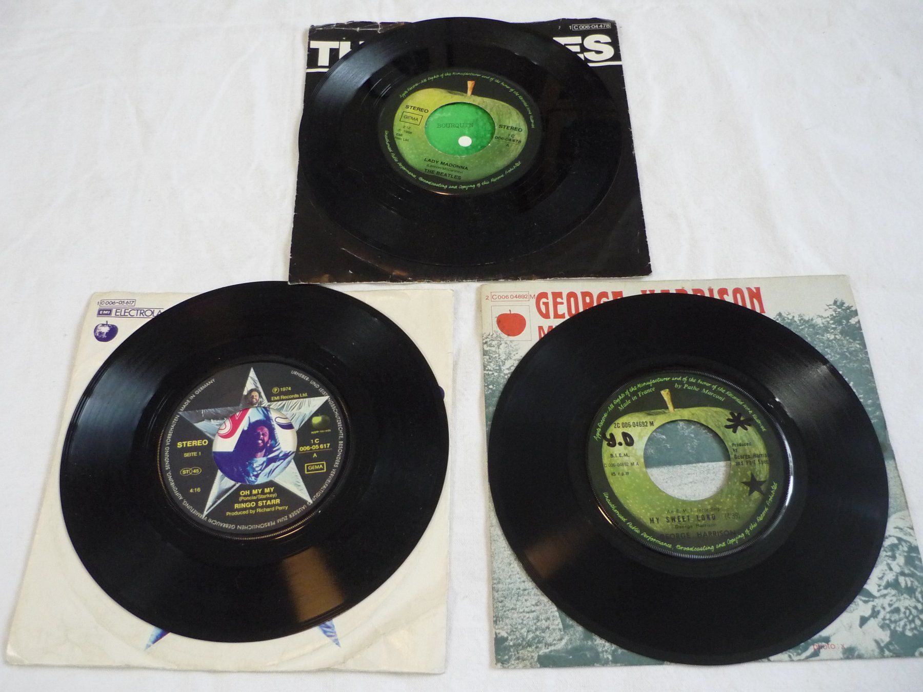 Dischi in vinile: 3x 7" Vinyl Singles - George Harrison + The Beatles + Ringo – Nuovo e nell'imballaggio originale da Beringen venduto da Flatretriever 2