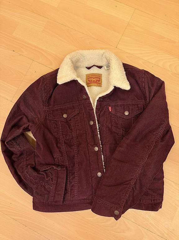 Jacken: Levi's Sherpa Trucker Jacke, Gr. S – Gebraucht aus Glattfelden von pexx79