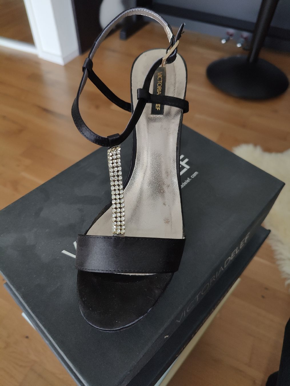 Chaussures femmes: Victoria Delef High Heel Gr.40 – D'occasion à Adliswil par tan_mpy7