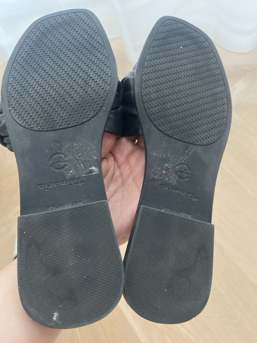 Tamaris Scarpe da donna: Tamaris Pantoletten, Gr. 40 – Usato da Zürich venduto da prima.01 2