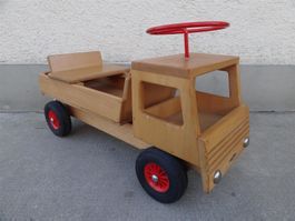 Lastwagen von Wisa Gloria Klassiker