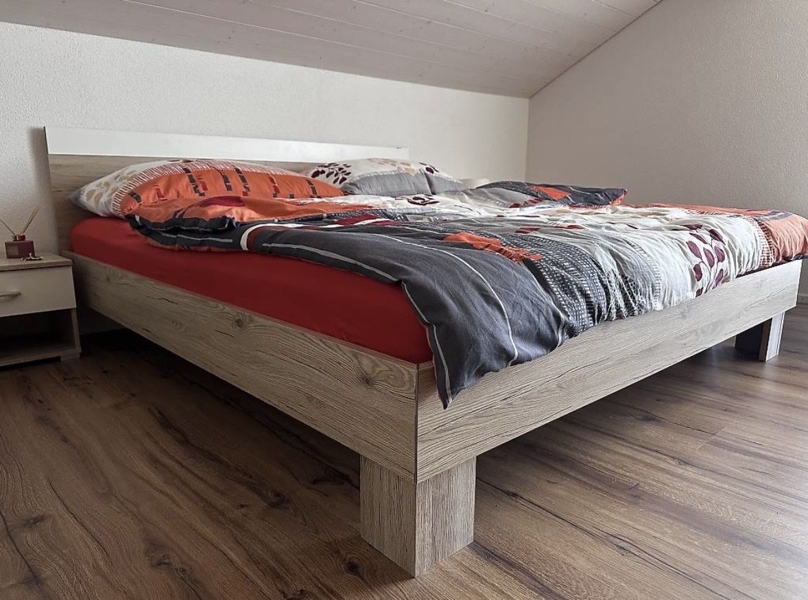 Letti: Bettgestell 180x200cm, Holzoptik – Usato da Schupfart venduto da Leexii90 1