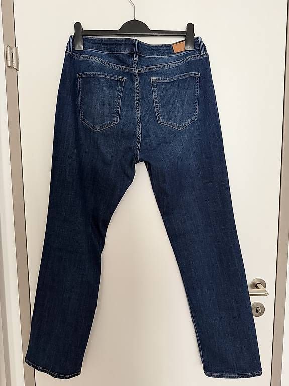 Jeans: S. Oliver Jeans – Usato da Wil SG venduto da ell_zj57 1
