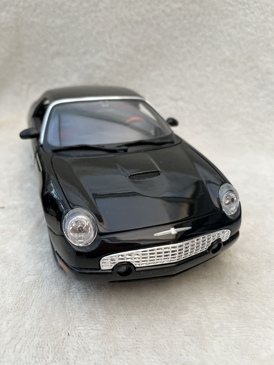 Ford Modellautos: Ford Thunderbird – Neu und originalverpackt aus Oberweningen von mer_2yn9