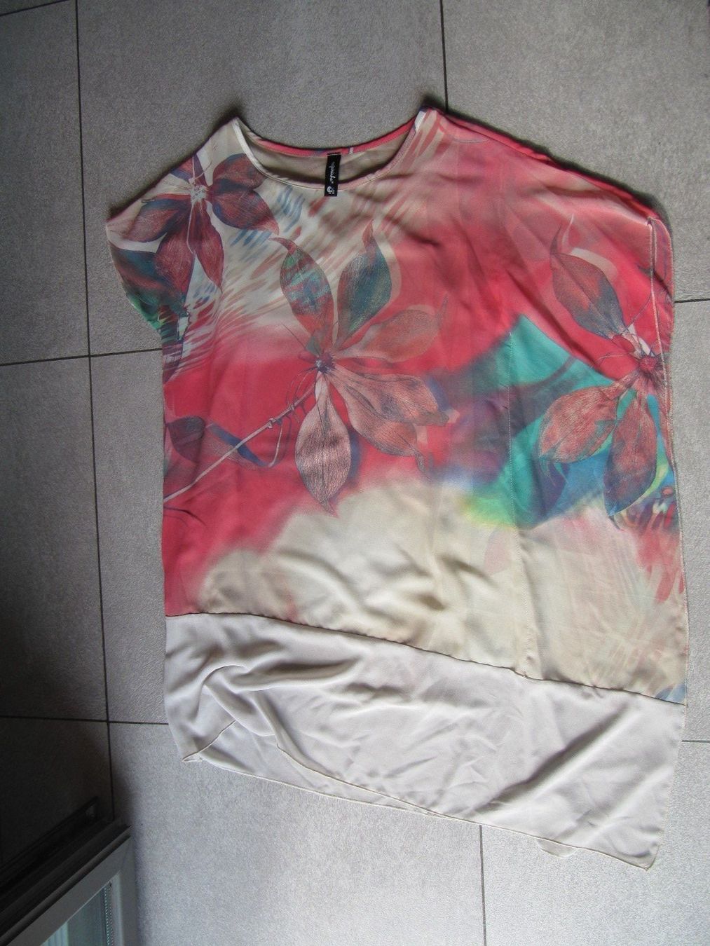 Camicette, T-shirt & Top: tunique été asymétrique Gr. S – Nuovo (secondo la descrizione) da Arbedo venduto da nadia1973