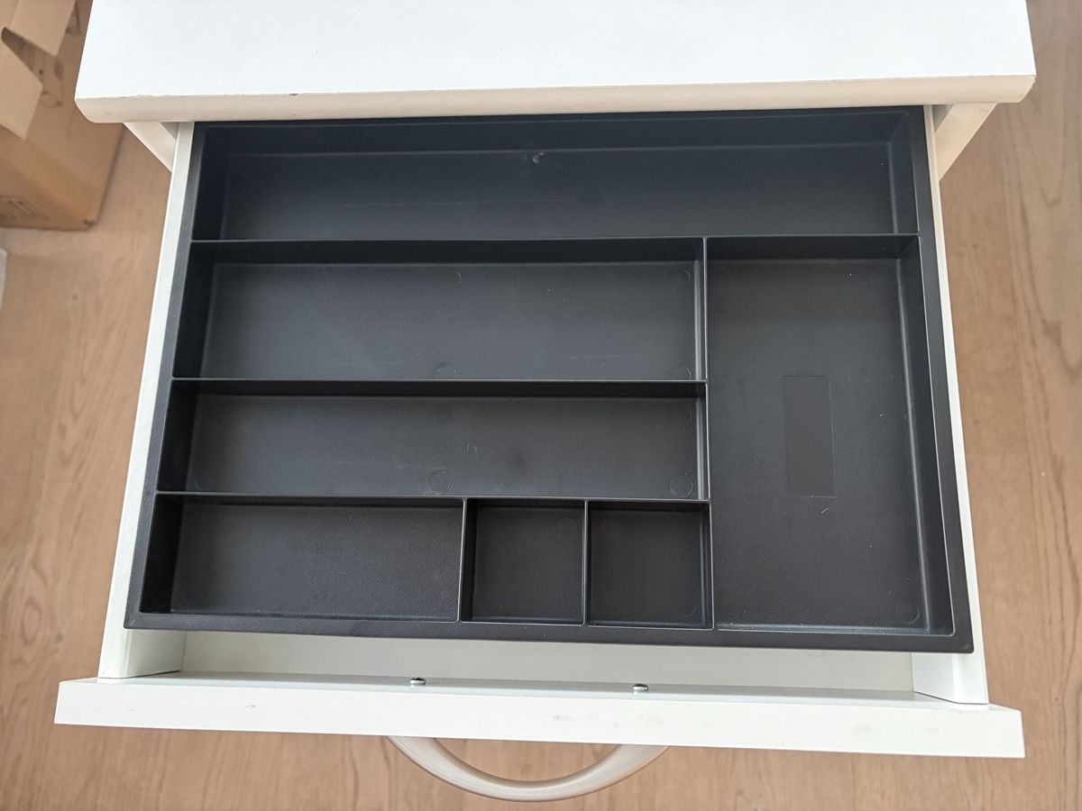 Scrivanie: Schreibtisch mit Schubladen – Usato da Wald venduto da ann_6wkz 4