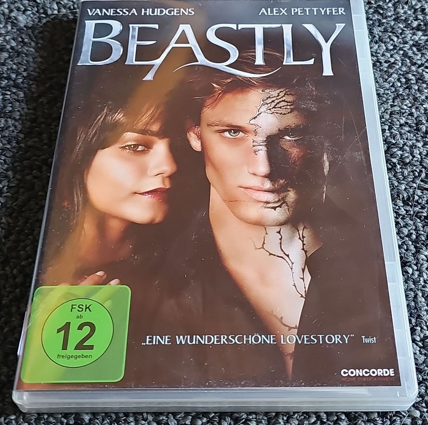 Tutti i DVDs: DVD Beastly (22707) – Usato da Ruswil venduto da jan_bxl5