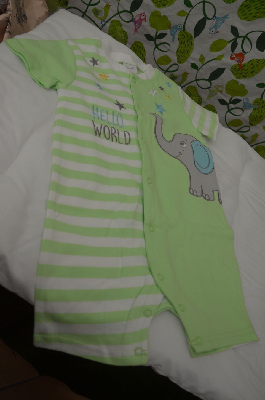 Lotti & Set di vestiti: TAILLE 86 - ENSEMBLE NEU – Nuovo e nell'imballaggio originale da Chiasso venduto da Dolly015