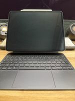 Apple iPad Pro mit Magic Keyboard und Pencil Pro gebraucht