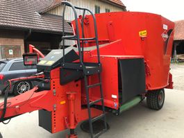 Zu Verkaufen Kuhn Futtermischwagen