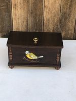 Holzkiste dunkel mit Vogelmotiv handbemalt gebraucht