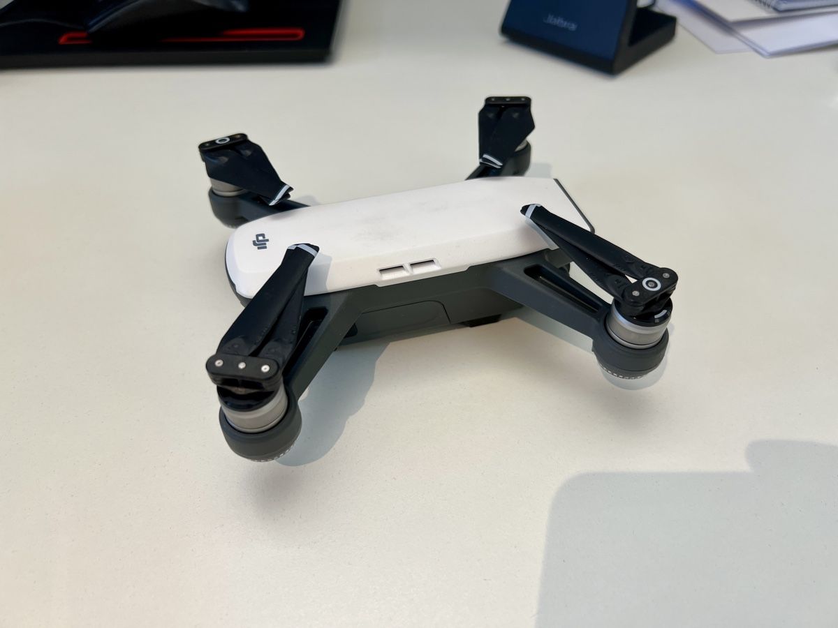 DJI Videocamere: Drohne DJI Spark Fly More Combo Weiss – Usato da Rosshäusern venduto da roeschti07
