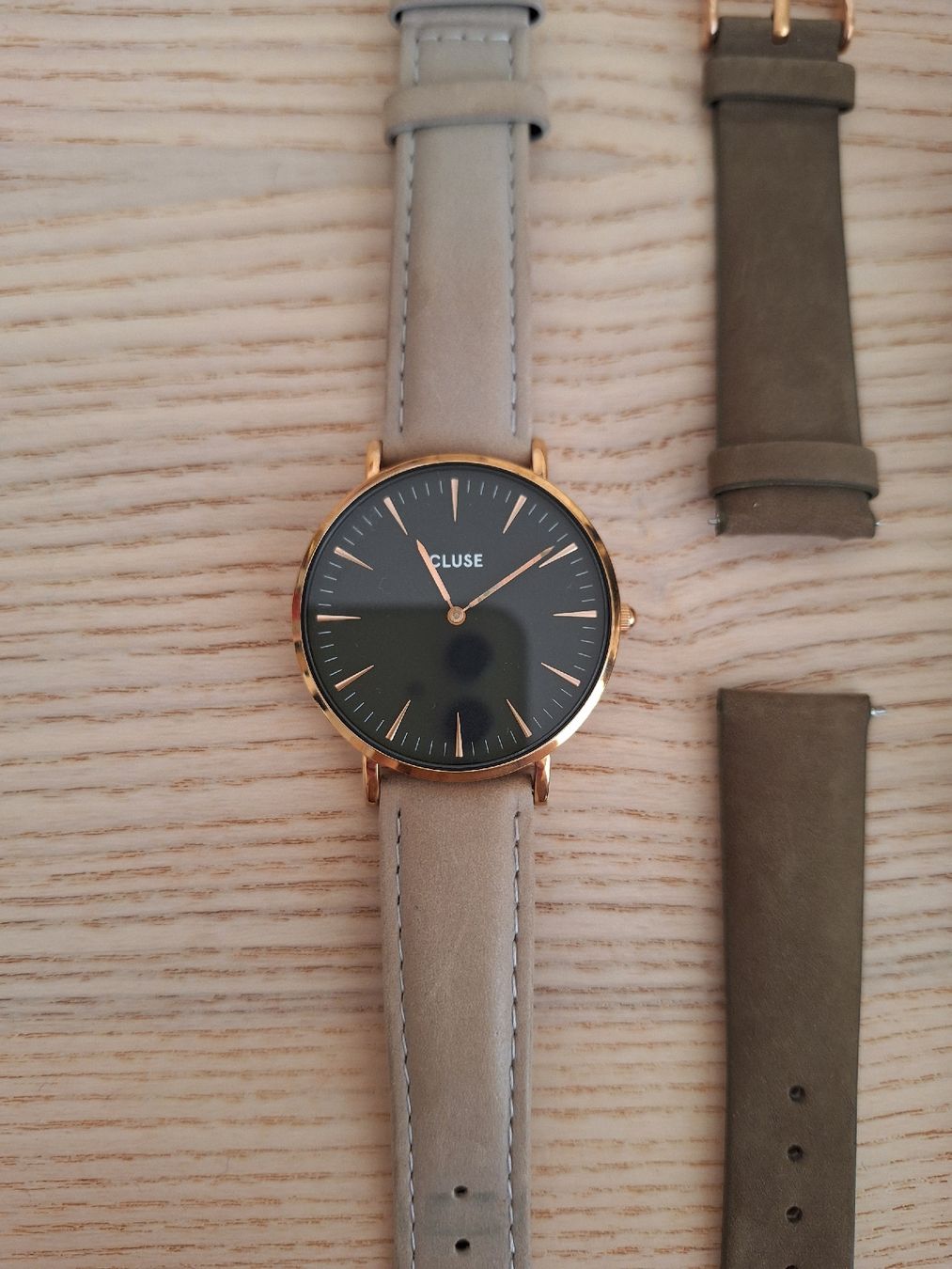 Cluse Uhren: CLUSE Armbanduhr Damen – Defekt aus Bern von aiiinaddd 2