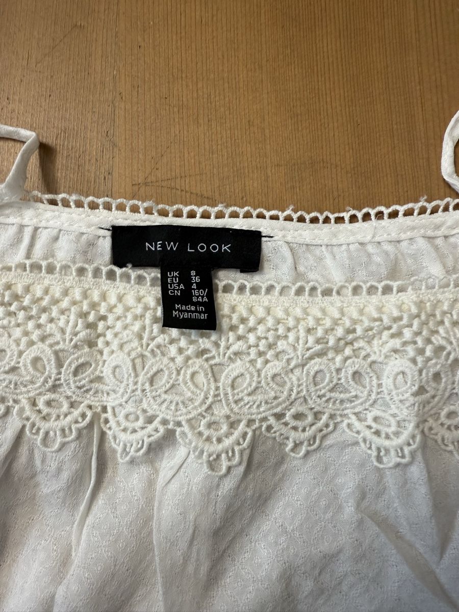 New Look Camicette: weisse Blouse – Usato da Huttwil venduto da mandala123 2