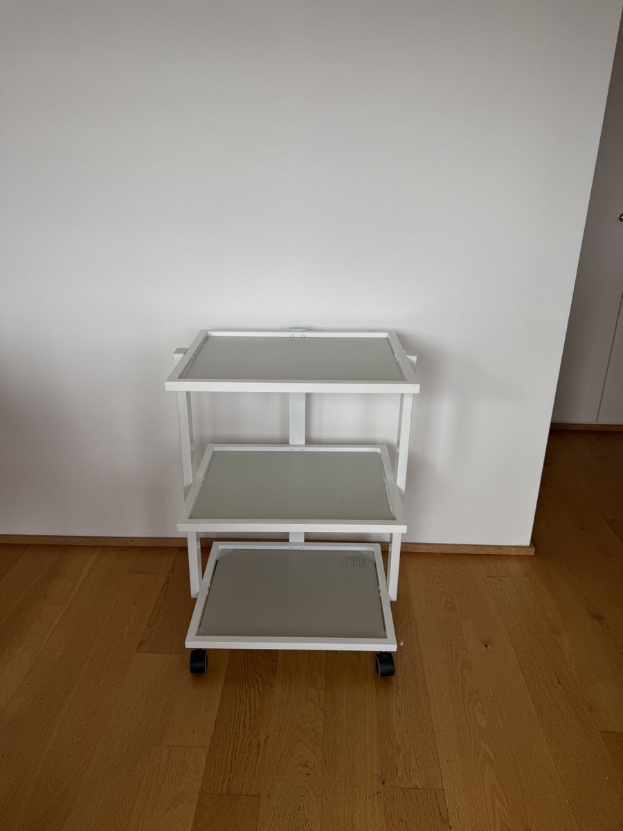 Möbel & Einrichtung: White Trolley 3 Shelves with Wheels – Gebraucht aus Zürich von dul_wd8p