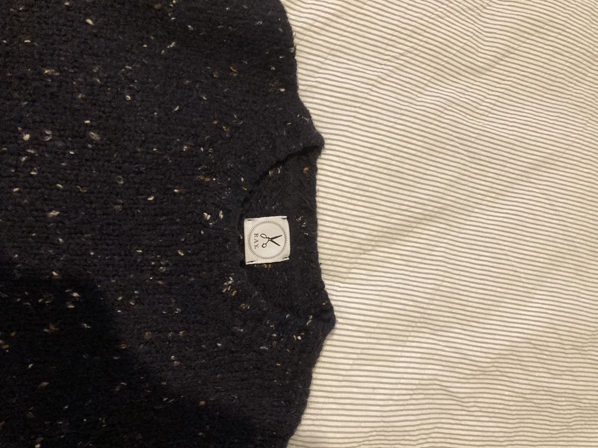 Maglioni & Felpe: Blauer Pullover mit Rundhalsausschnitt – Usato da Zuerich venduto da A.Snd.C 1