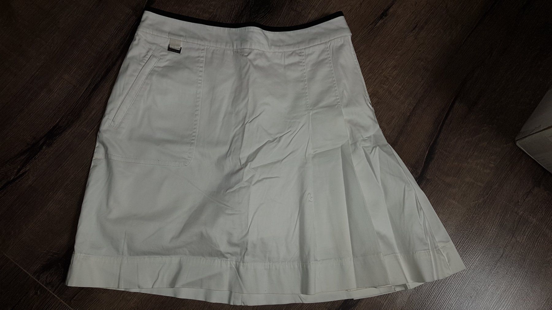Ralph Lauren Gonne: Ralph Lauren Golf Gr 8 M Rock – Usato da Gwatt (Thun) venduto da Letzte-Chance-III 1