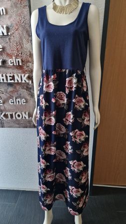 Lässiges Sommerkleid, Blumenmuster Gr. S/M Dunkelblau /Rosé,