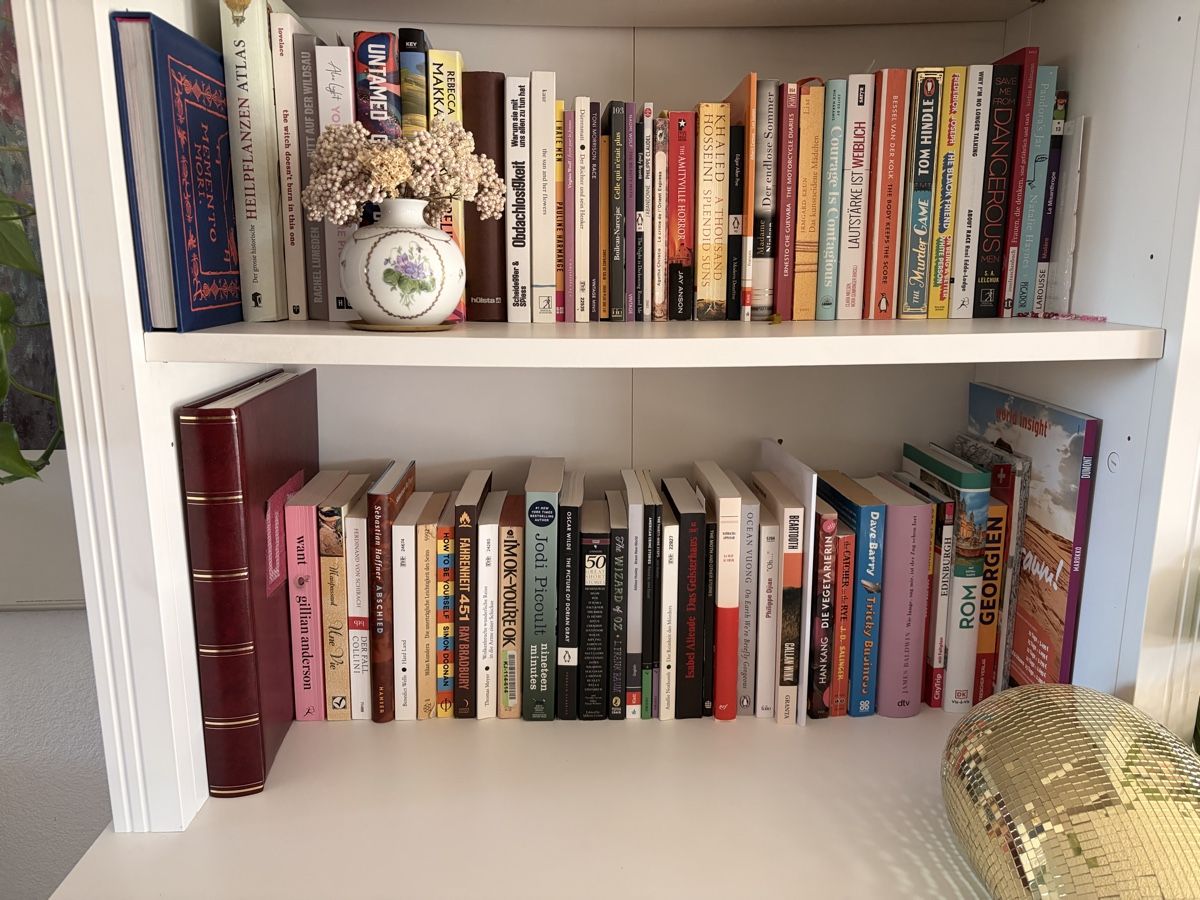 Regale: Bücherregal mit Türen – Gebraucht aus Winterthur von emi_cgg7 2