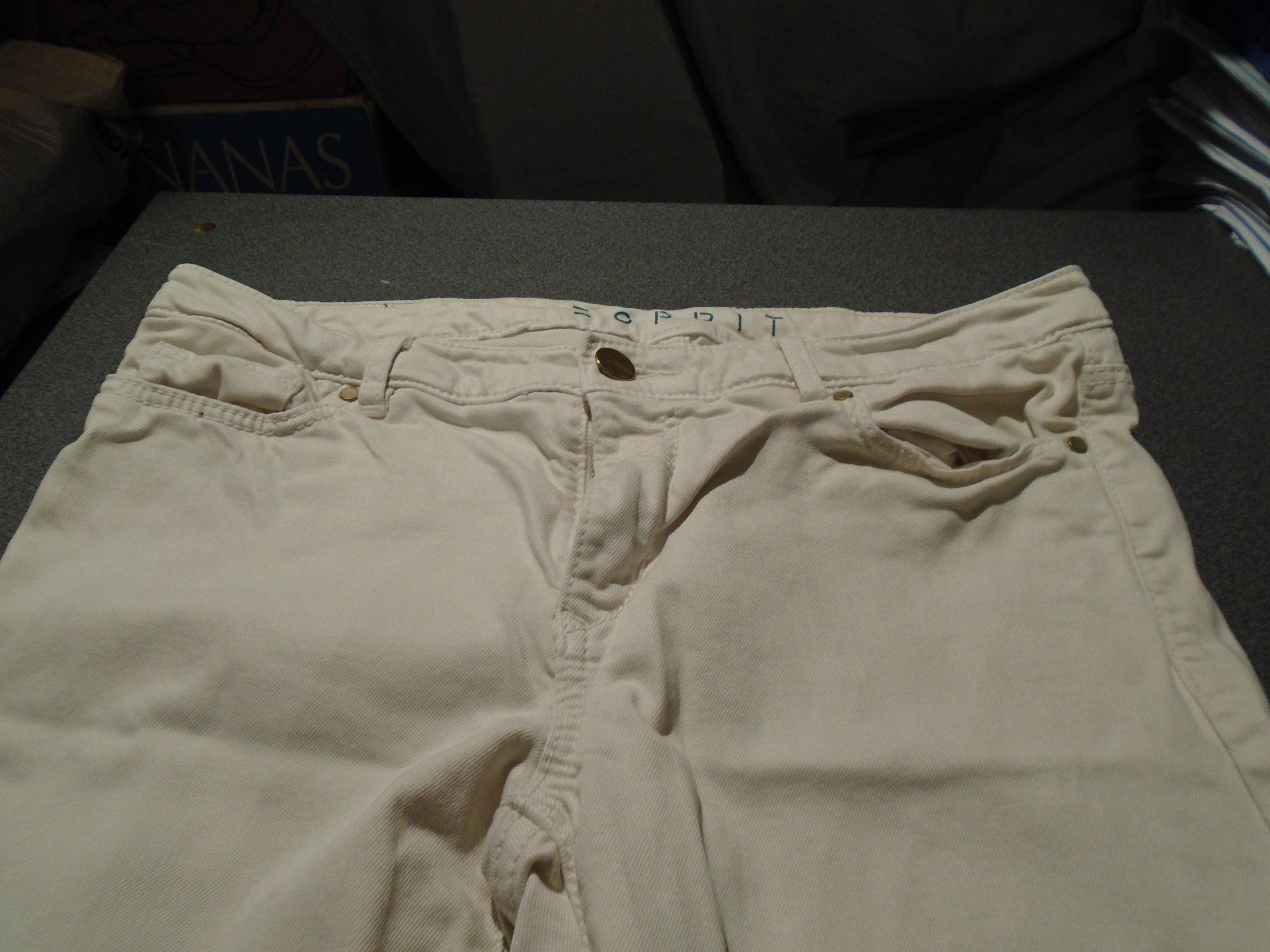 Esprit Jeans: Jeans Grösse 29/32, Esprit, eierschalenweiss – D'occasion à Zürich par Motzkuh 1
