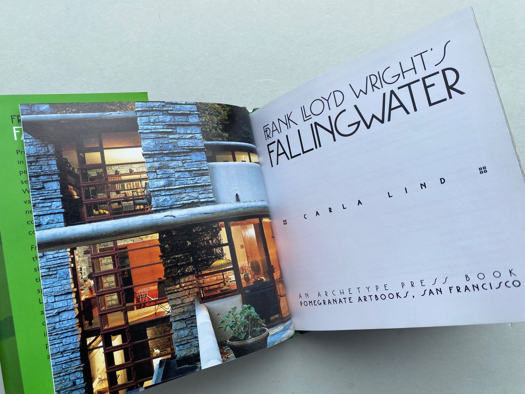 Libri: Frank Lloyd Wright : Fallingwater Book, Carla Lind, NEW! – Nuovo (secondo la descrizione) da Zürich venduto da lesgarcons 1