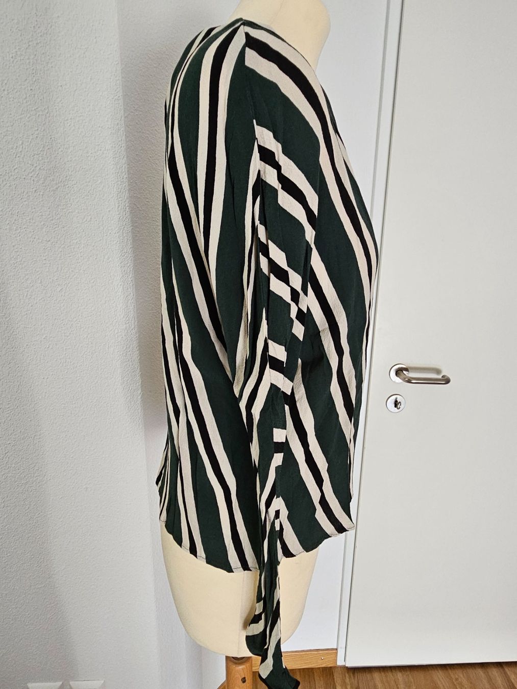 Pullover & Sweatshirts: ZARA SHIRT/ BLUSE – Gebraucht aus Root von LifestyleAccessoires 2