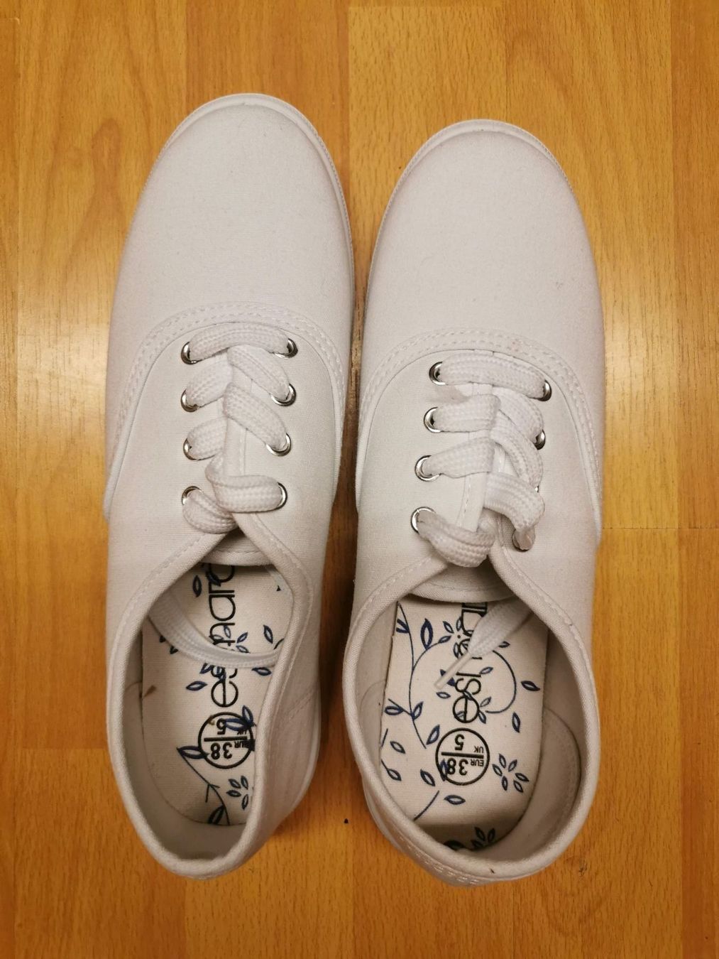 Scarpe da donna: Halbschuhe (neu) – Nuovo (secondo la descrizione) da Spiegel b. Bern venduto da JeromeG9