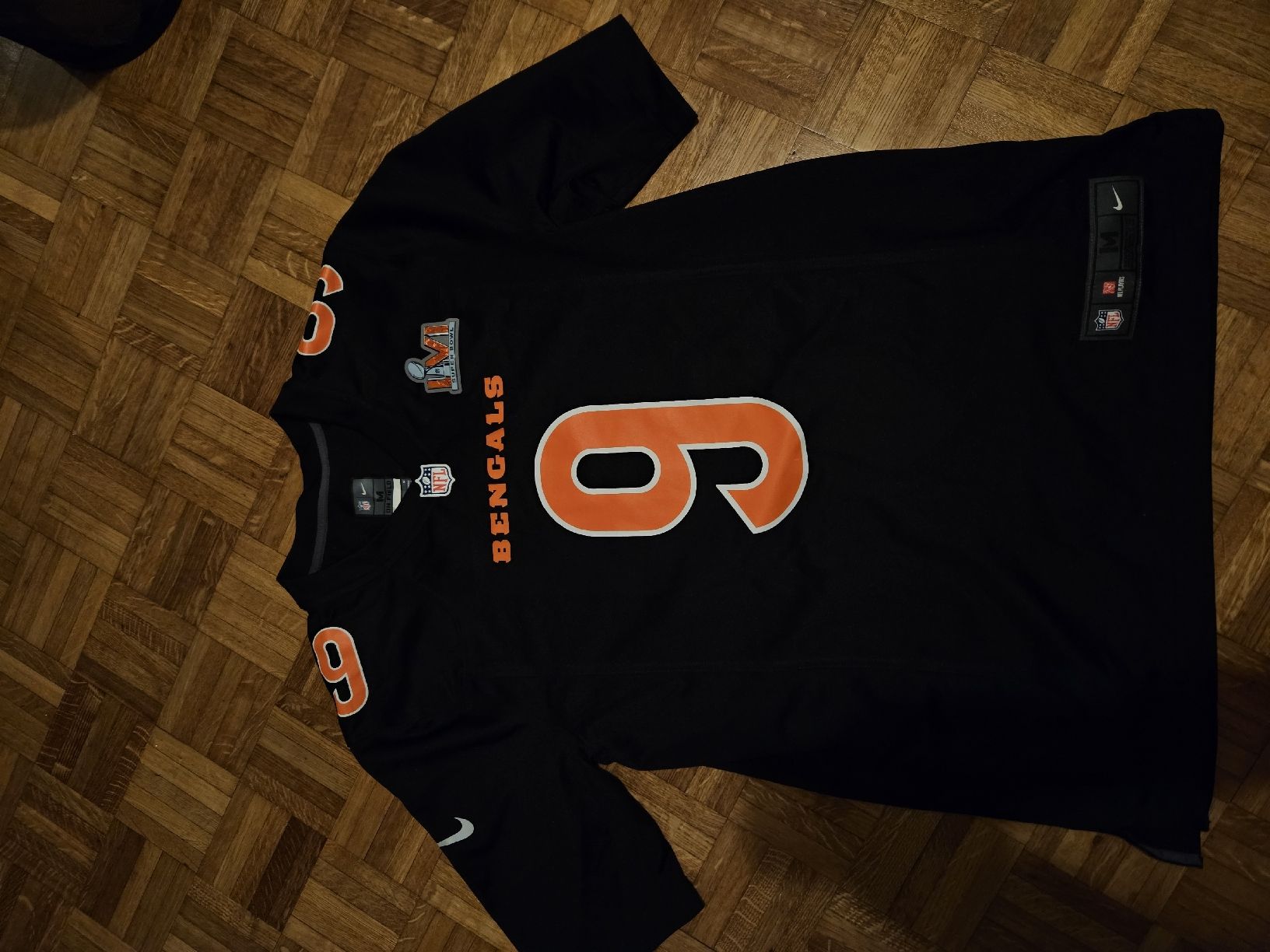 Nike Canottiere & Pantaloni: Cincinnati Bengals Joe Burrow Trikot, Grösse M – Nuovo (secondo la descrizione) da Bern venduto da hof_5bvg