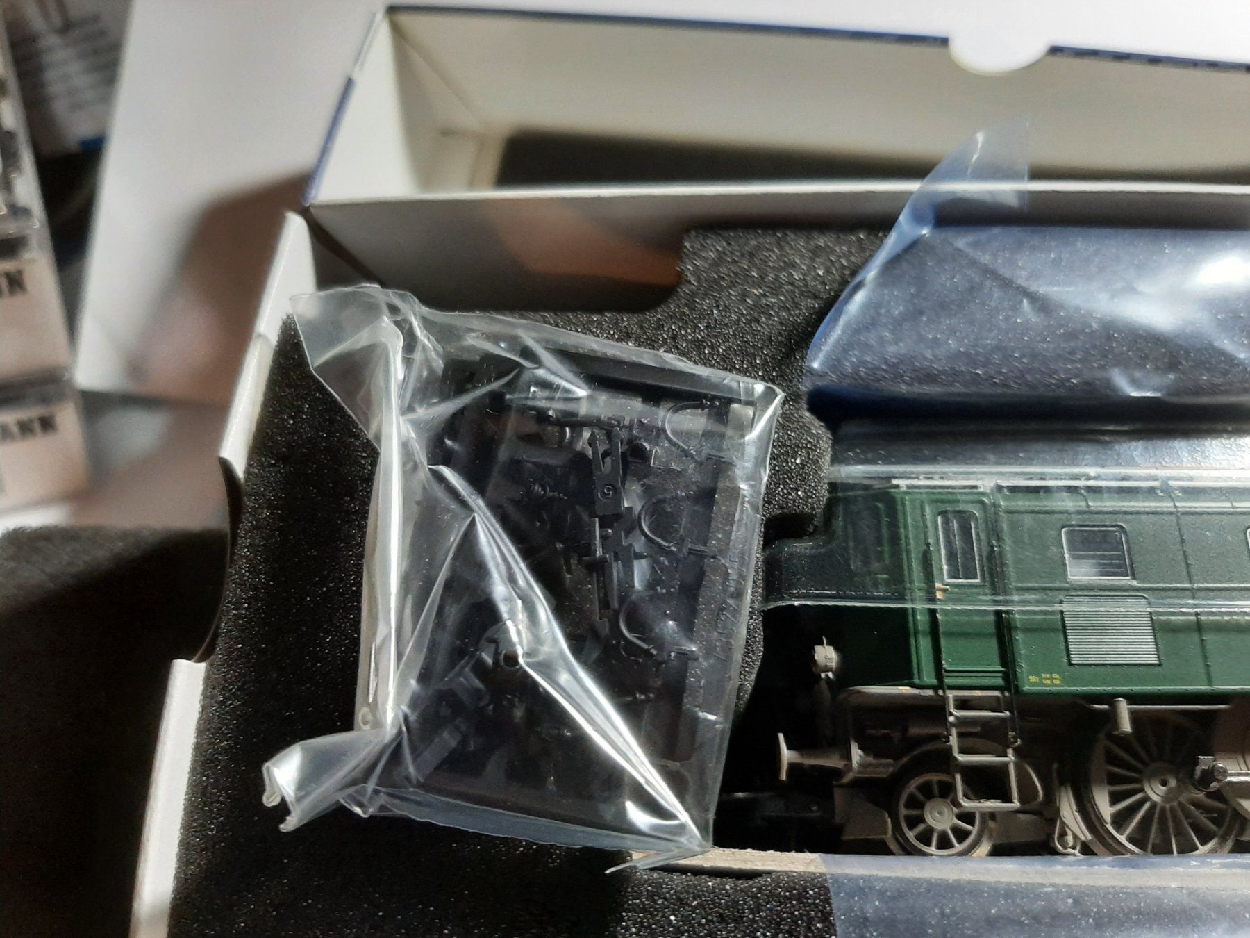 Roco Modellini di ferrovie: ROCO 62402 SBB 10403 – Nuovo e nell'imballaggio originale da Avully venduto da RIVALIS 2