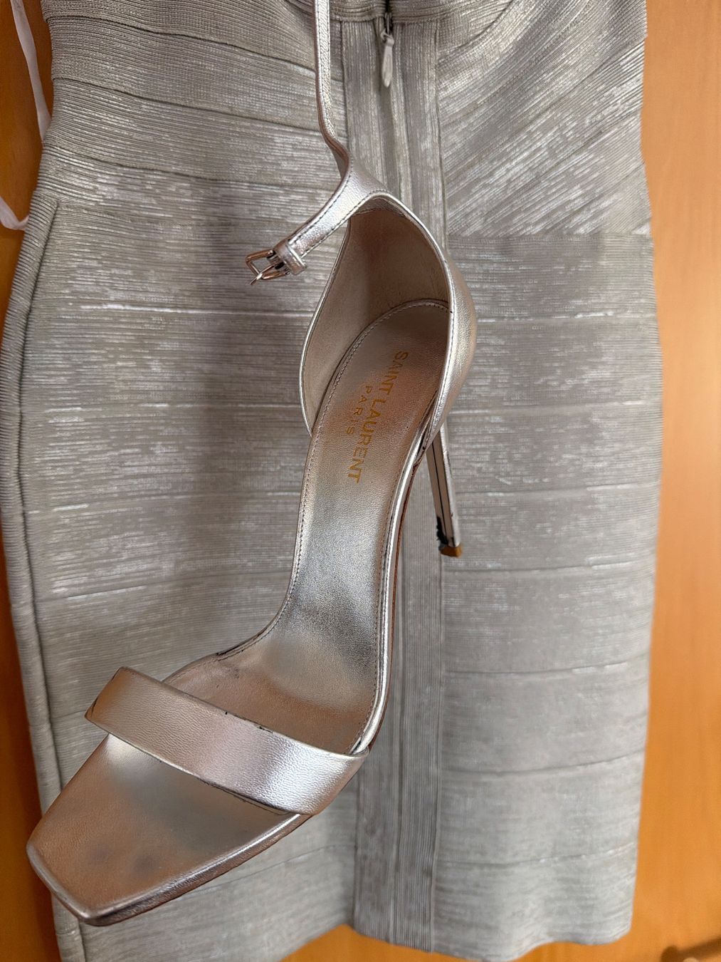 Kleider: Elegantes Silber dress - Gr. S-M – Gebraucht aus Agra von Milena_L 4