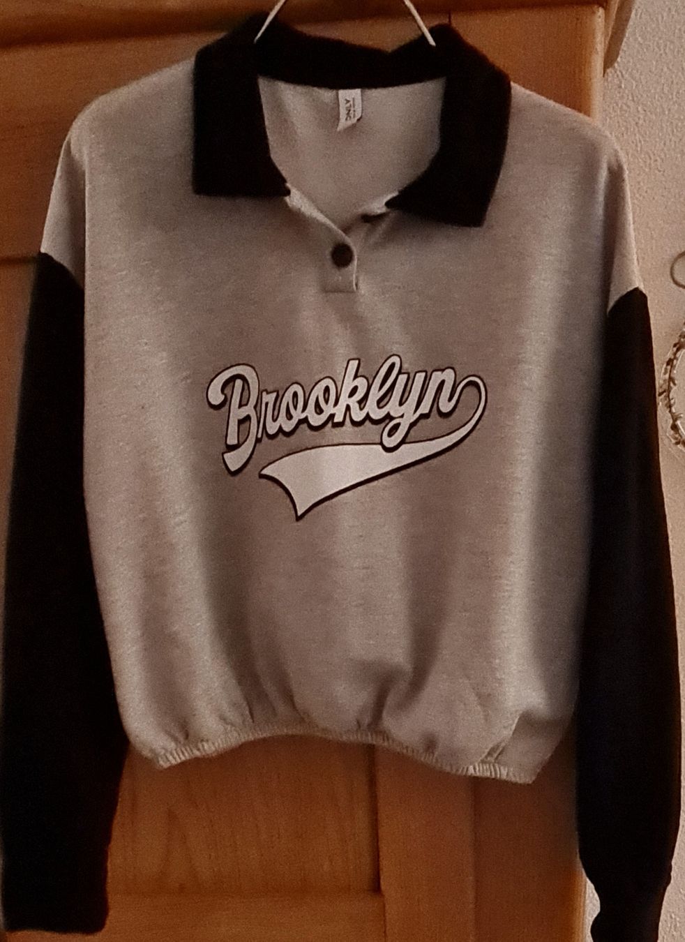 Only Pullover & Sweatshirts: Sweatshirt Gr. M – Gebraucht aus Beinwil Freiamt von tafa8