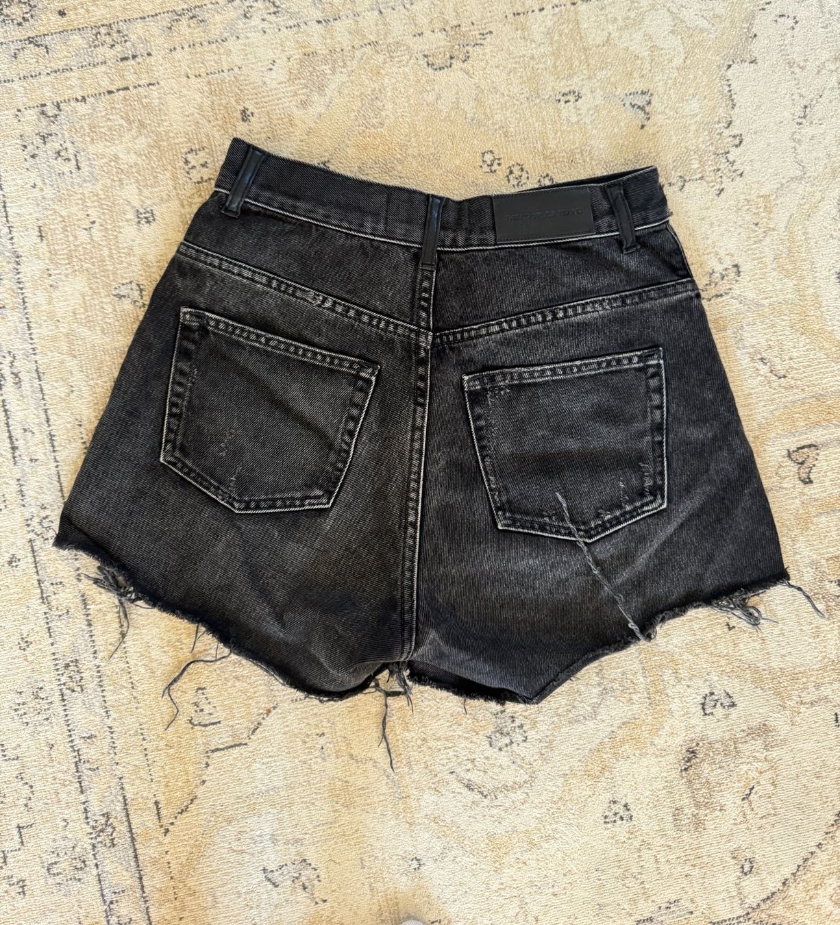 Kooples Pantaloni: Short The Kooples noir – Usato da Pully venduto da ana_2kcm 1