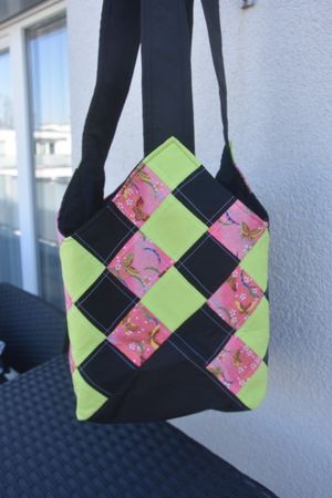 Shopper- oder Bade-Tasche mit Schmetterlingen mit Täschchen