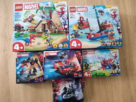 Lego Spider man + Spidey (SANS Minifigures!)