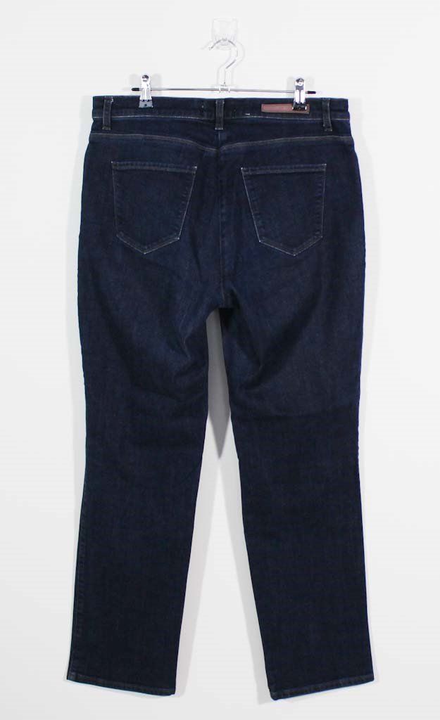 Brax Jeans: BRAX Jeans CAROLA Gr. 42 – Gebraucht aus Belp von caramel-secondhand 2
