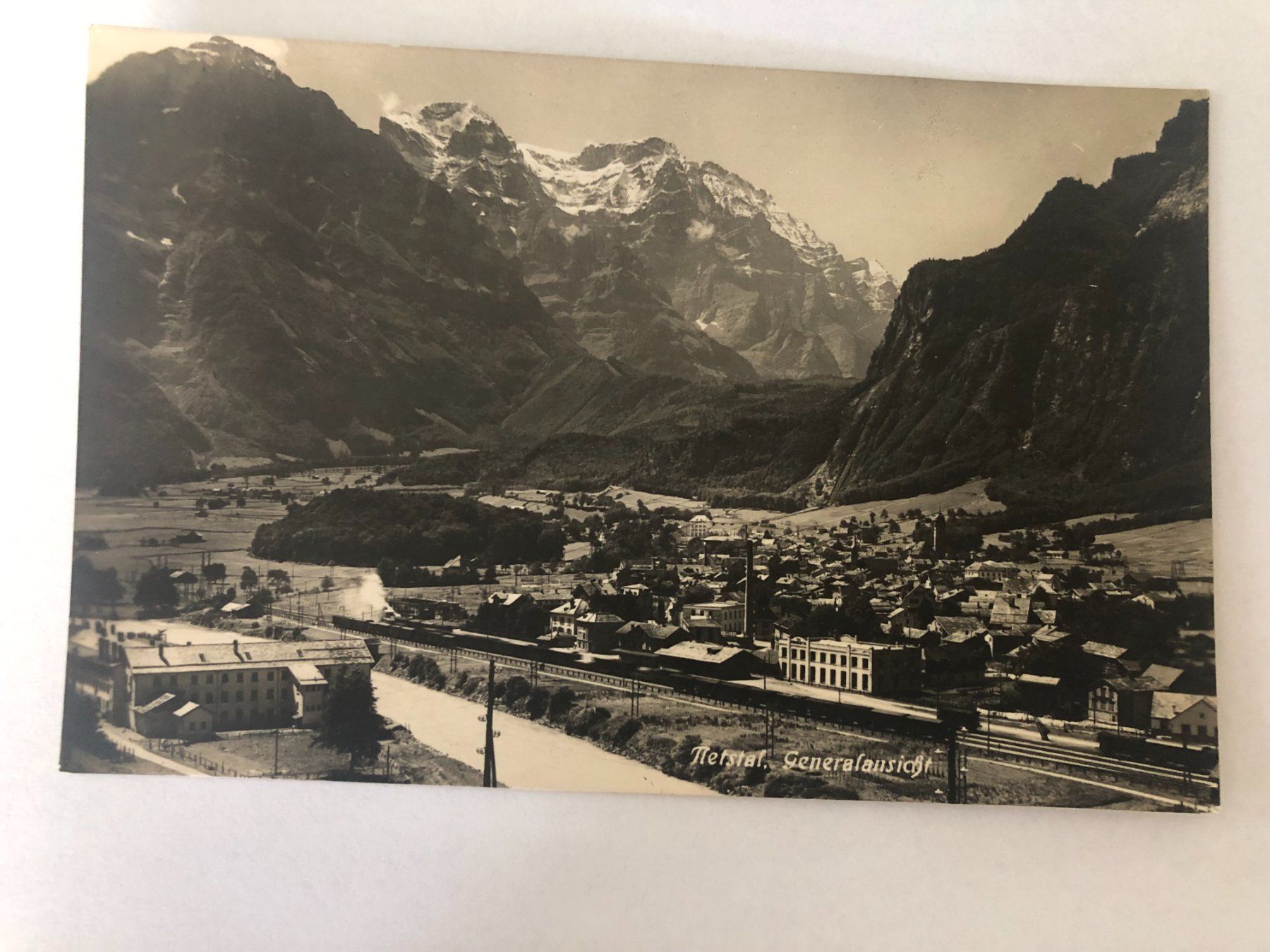 Cartoline postali: Alte Ansichtskarte Netstal Generalsicht – Usato da Pfäffikon ZH venduto da Waltoversand