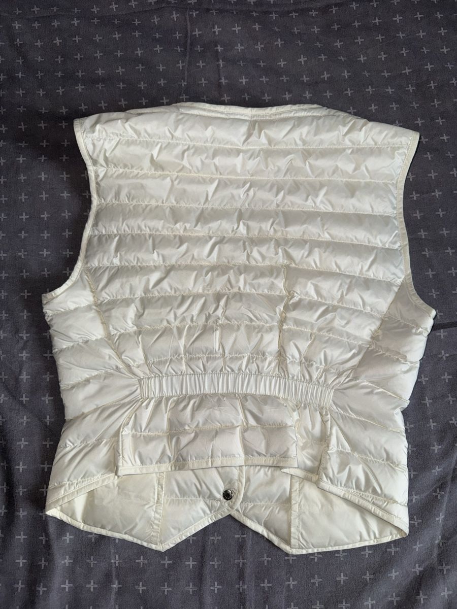 Moncler Gilet & Giacche senza maniche: MONCLER WESTE IN WEISS – Nuovo (secondo la descrizione) da St. Moritz venduto da ari_9fcv 2