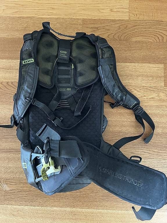 Rucksäcke: Bike Rucksack Transom 16 ION – Gebraucht aus Rothenburg von Isopot 1