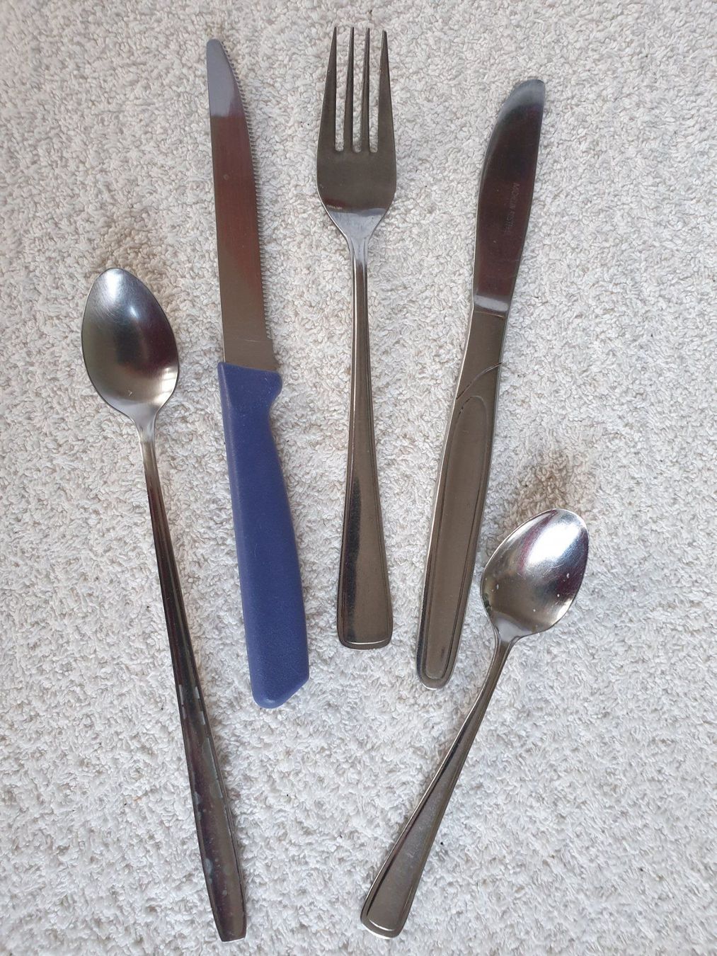 Set di posate: Besteck-Set Rostfrei (F) – Usato da Biel/Bienne venduto da Bormida64