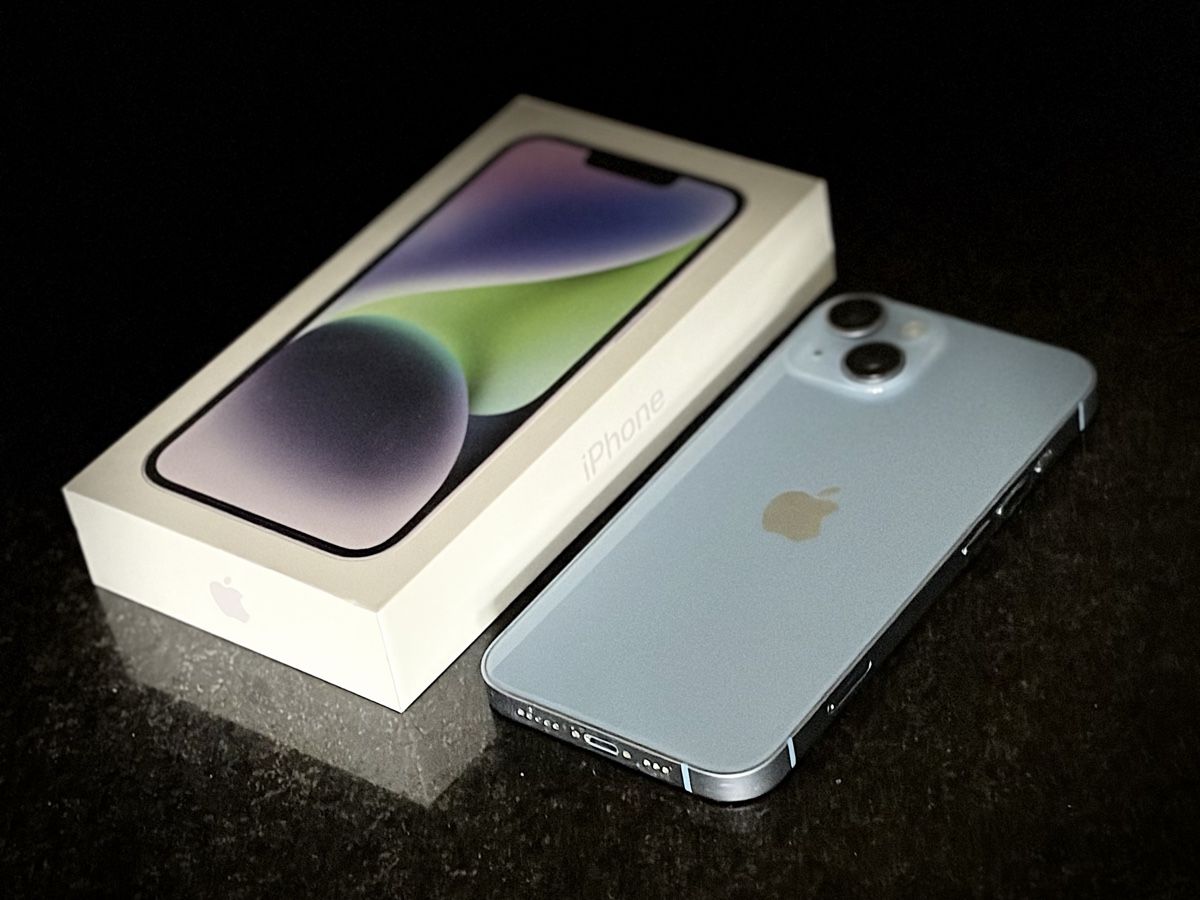 Apple Portables: Apple iPhone 14 hellblau mit Originalverpackung – D'occasion à Davos-Wolfgang par Davosneal 1