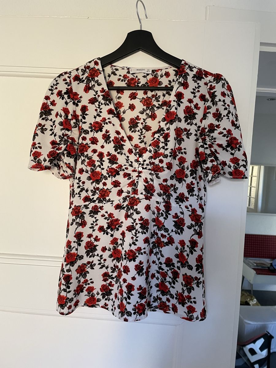 Mango Top: Sommerliches Shirt von Mango – Usato da Zürich venduto da Ali-Olmi