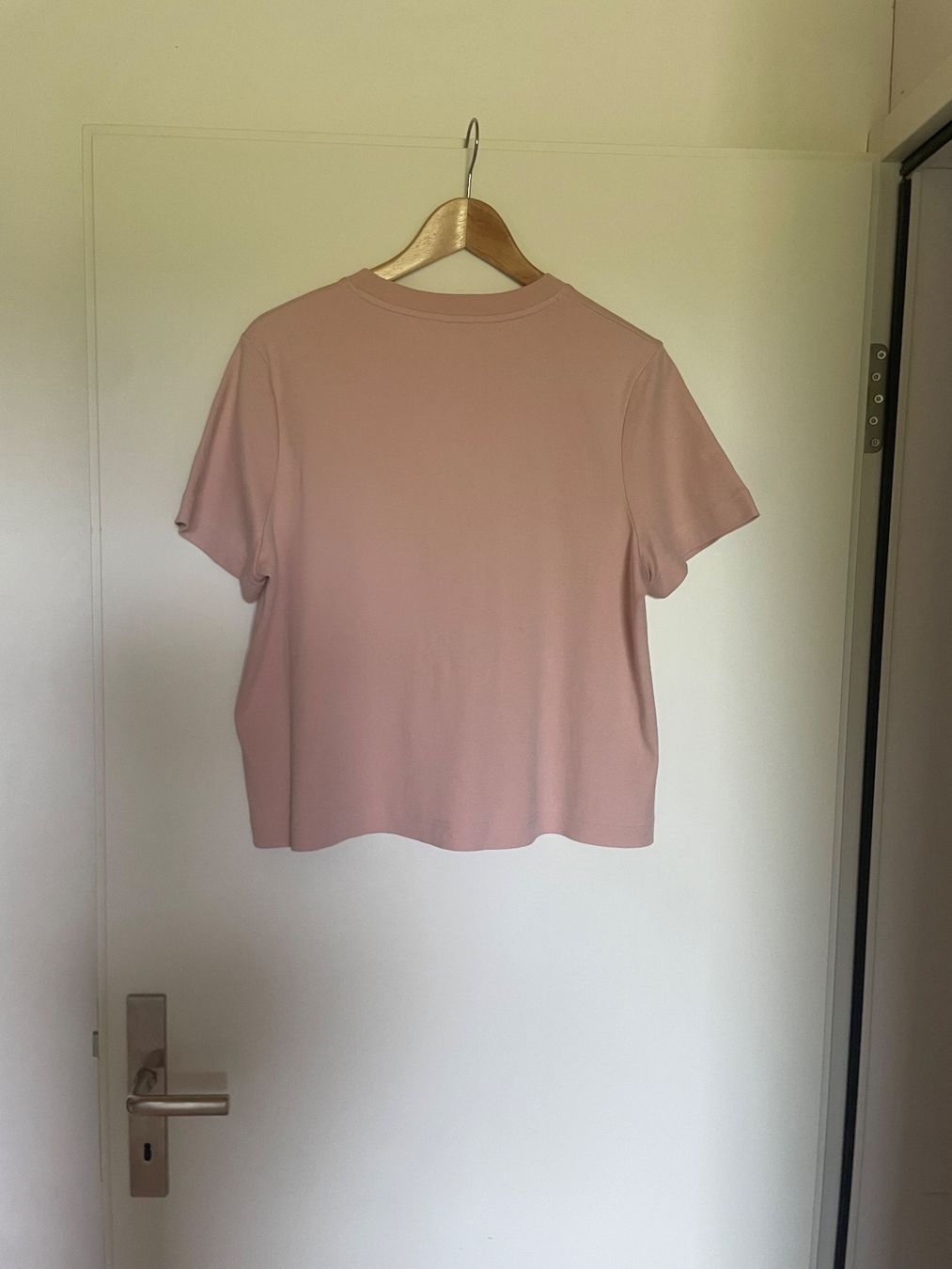 Cos T-shirt: Cos T-Shirt rosa Neuwertig – Nuovo (secondo la descrizione) da Schüpfheim venduto da Nussbaum_4 1