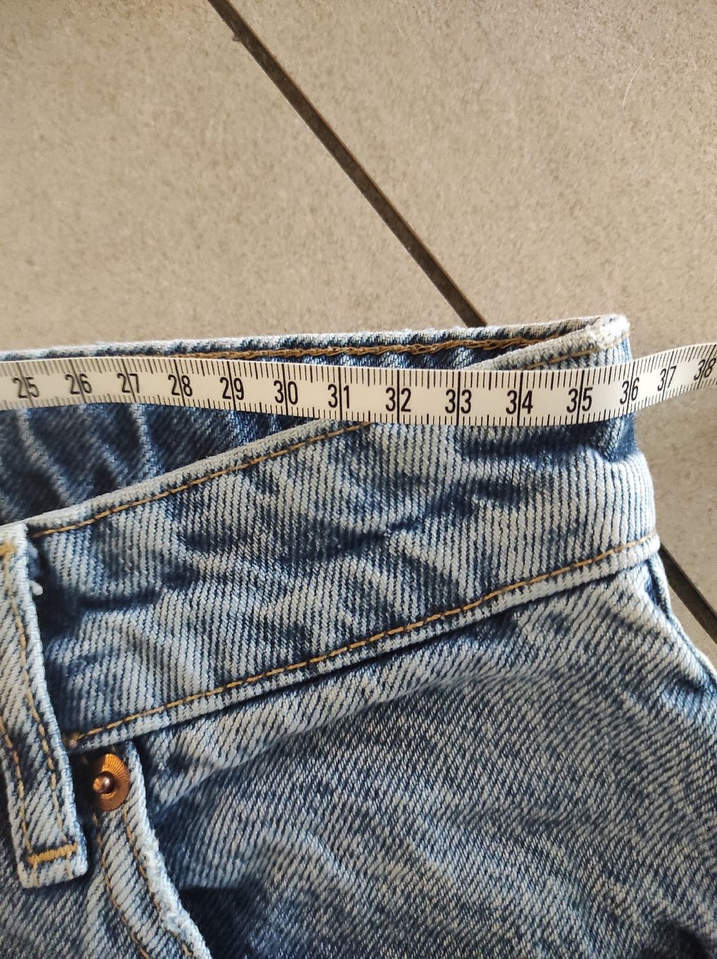 H&M Hosen: Hellblauer Jeans, gr 36 – Gebraucht aus Rupperswil von Tynna 3