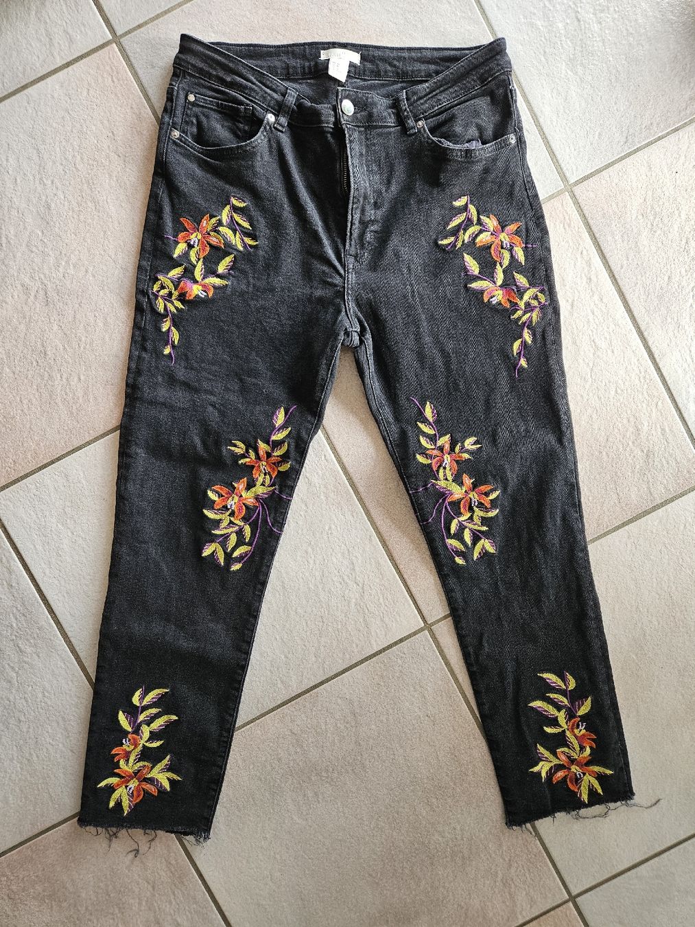 H&M Jeans: jeans noir taille 42 – Gebraucht aus Vétroz von sas_yln5