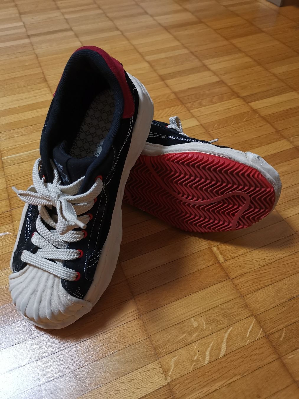 Scarpe da uomo: Sneaker für Herren – Nuovo (secondo la descrizione) da Killwangen venduto da hua_c2df