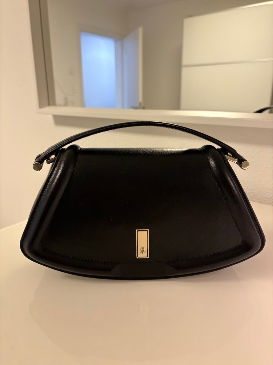 Hugo Boss Taschen für Damen: Hugo Boss Ariell – Gebraucht aus Märstetten von JonuzM